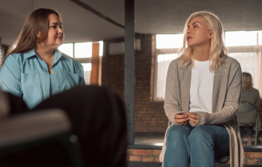 ventajas psicológicas de acompañamiento a personas mayores solas